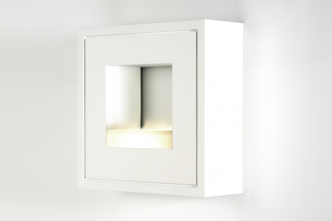 white line wall small