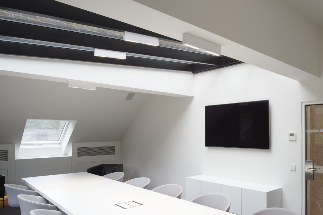 pvd-concept-projects-White line-LDBS Insurance (BE)-image-14.jpg