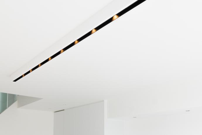 pvd-concept-projects-White line-Bruges (BE)-image-01.jpg