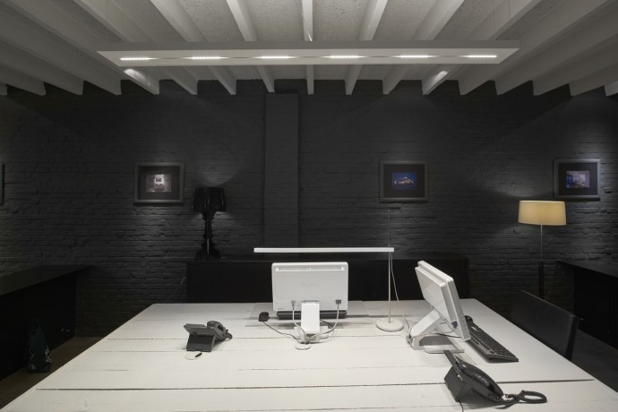 pvd-concept-projects-White line-Kapellen_06 (BE)-image-01.jpg