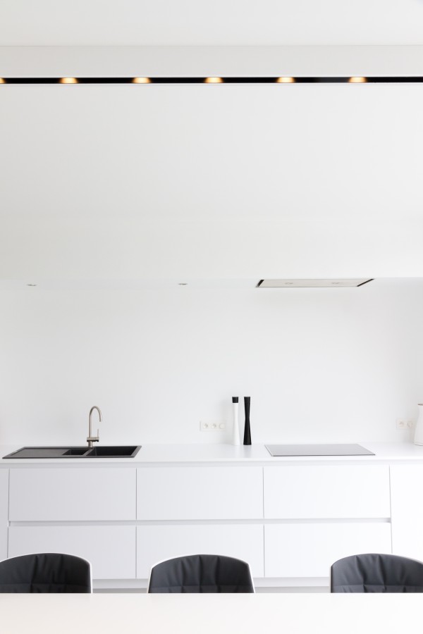 pvd-concept-projects-White line-Bruges (BE)-image-05.jpg