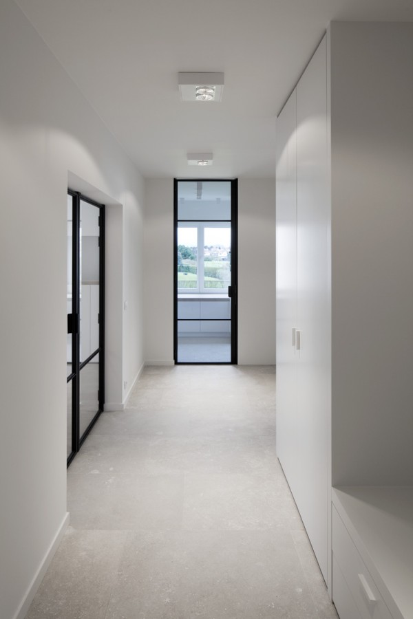 pvd-concept-projects-White line-Knokke_03 (BE)-image-03.jpg