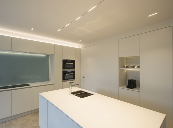 pvd-concept-projects-White line-Puurs (BE)-image-02.jpg