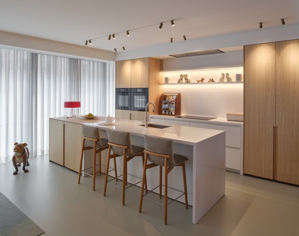 pvd-concept-projects-White line-Antwerpen (BE)-image-02.jpg