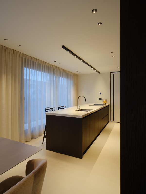 pvd-concept-projects-White line-Antwerpen (BE)-image-06.jpg