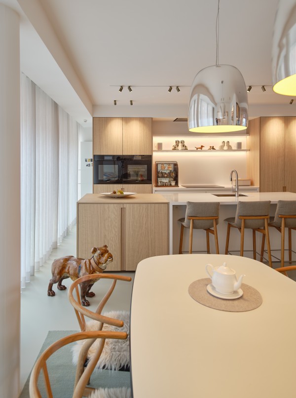 pvd-concept-projects-White line-Antwerpen (BE)-image-08.jpg