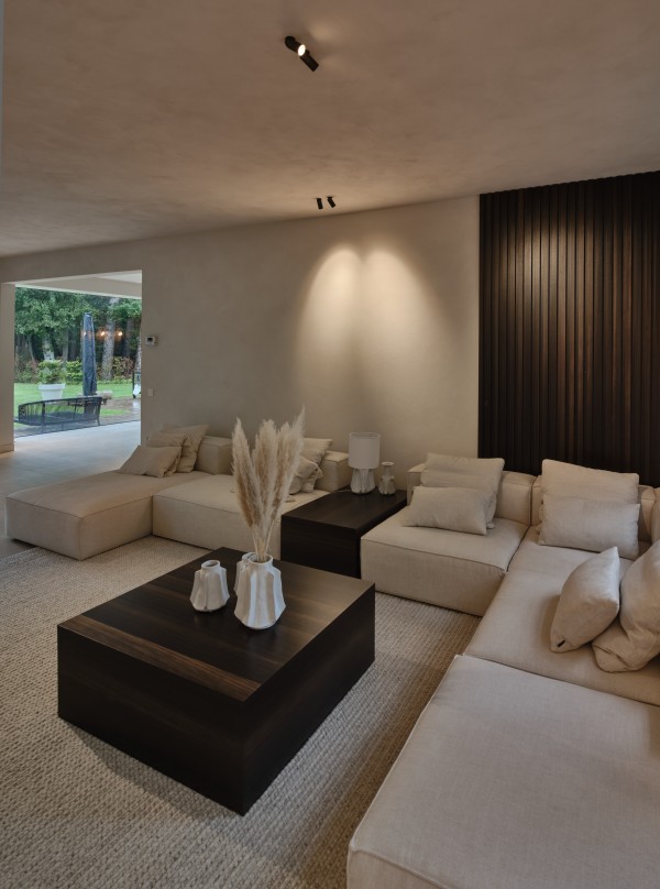 pvd-concept-projects-White line-Kapellen (9)(BE)-image-15.jpg