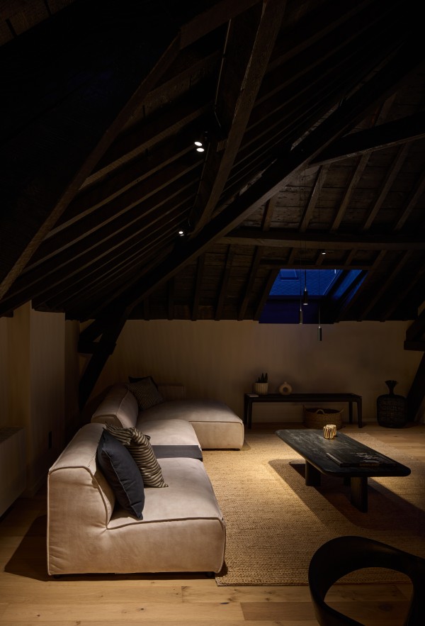 pvd-concept-projects-white line-antwerpen_04 (BE) (10).jpg